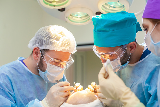 Hair Transplant services in Toronto, ON